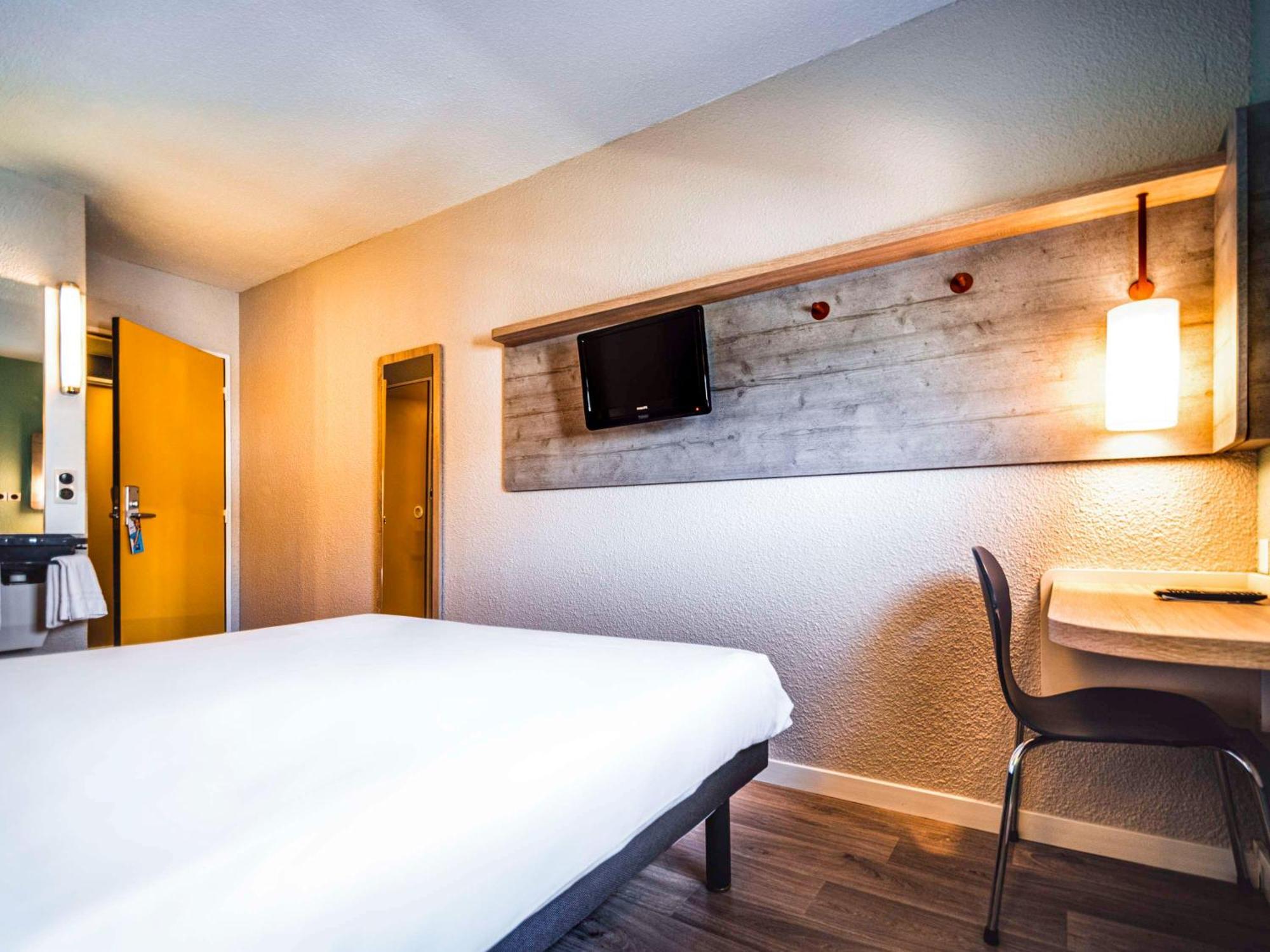 Ibis Budget Saint-Brieuc Yffiniac Экстерьер фото