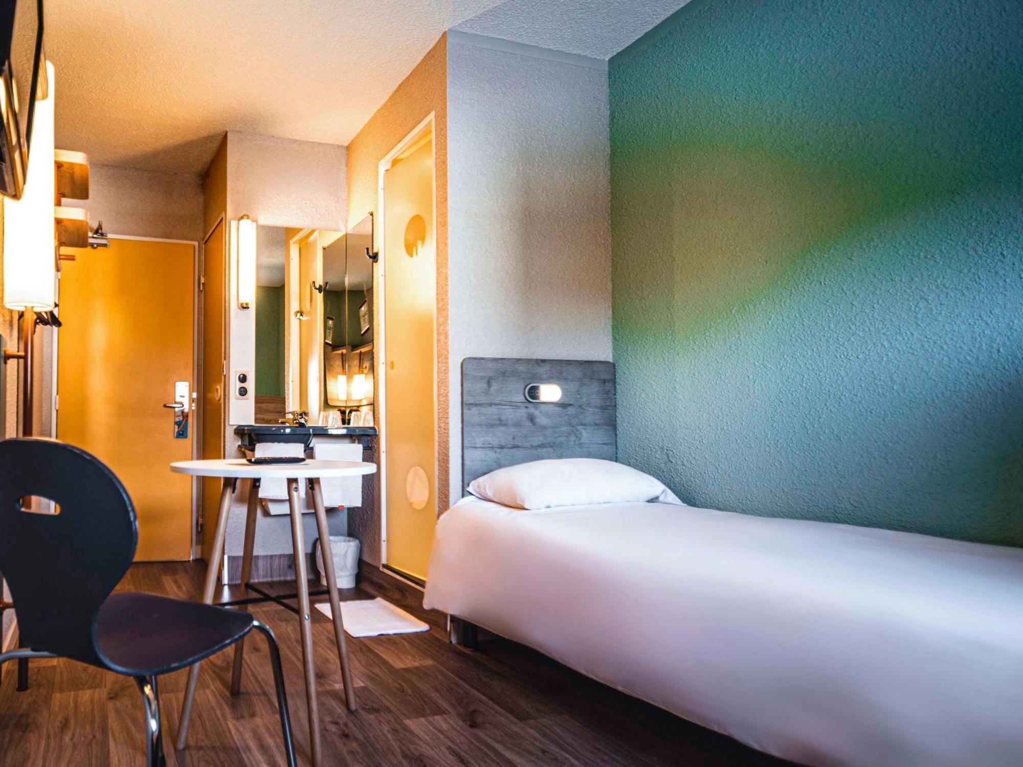 Ibis Budget Saint-Brieuc Yffiniac Экстерьер фото